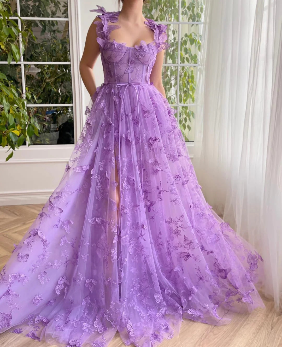 A-Line Prom Dresses Elegant Dress Formal Sweep / Brush Train Sleeveless Square Neck Tulle with Pleats Slit Appliques 3D Butterflies Dress