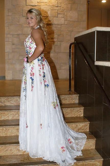 A Line Lace Floral Printed V Neck Appliques White Prom Dresses