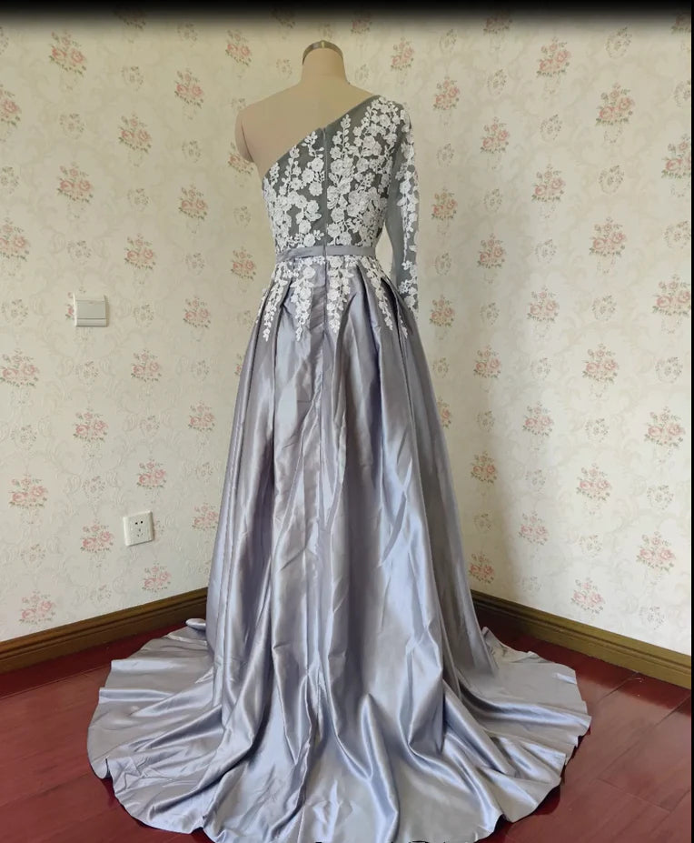 Ball Gown One Shoulder Long Sleeves Grey Satin Split White Lace Long Prom Dresses With Pockets Prom Dresses