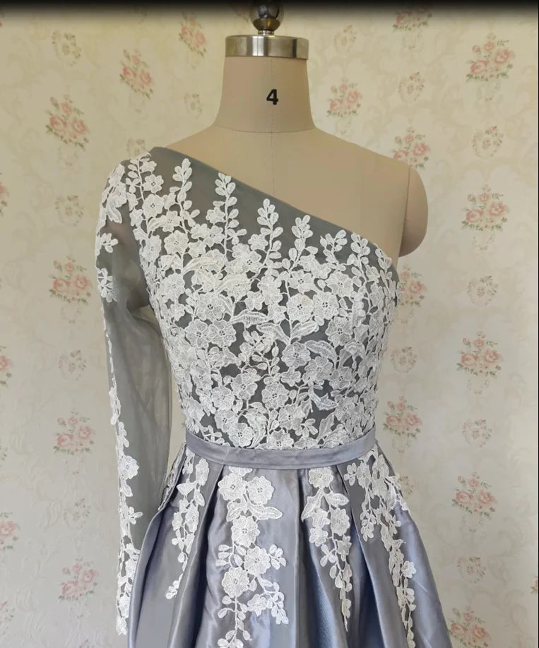 Ball Gown One Shoulder Long Sleeves Grey Satin Split White Lace Long Prom Dresses With Pockets Prom Dresses