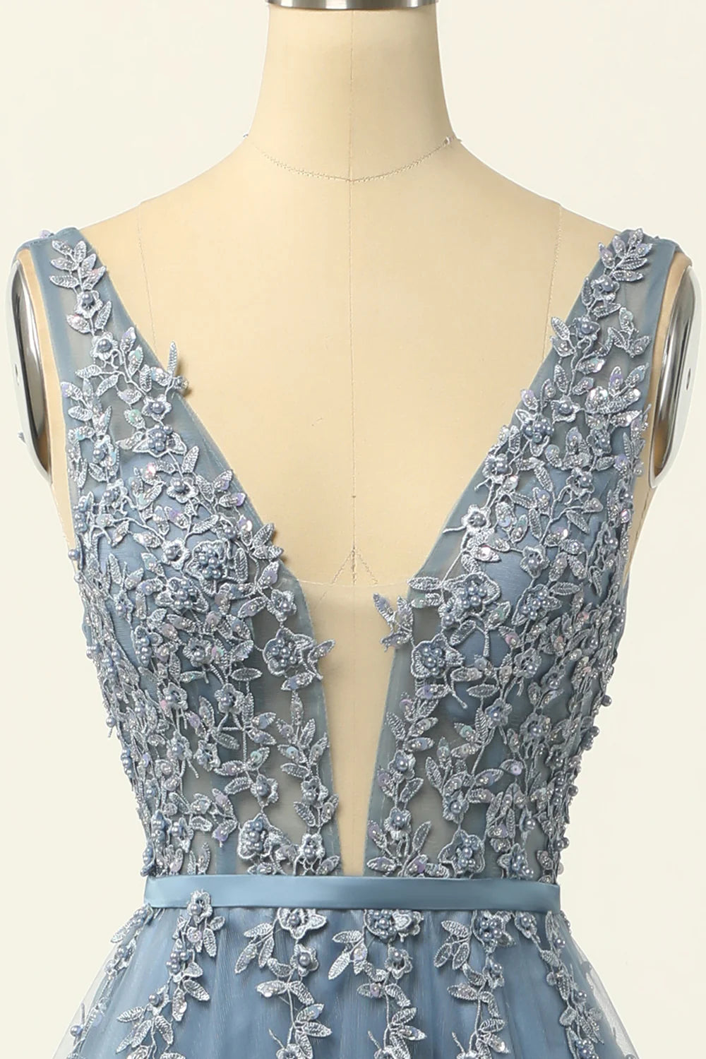 Blue Tulle Prom Dress with Appliques
