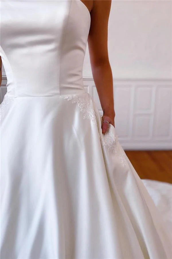 Classic Strapless Satin Sweep Train Lace Appliques Wedding Dresses With Pockets