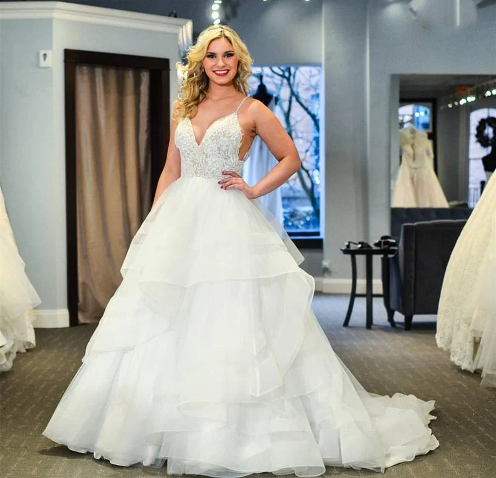 Elegant Spaghetti Straps Sweetheart Tulle Wedding Gown With Beading Tiered