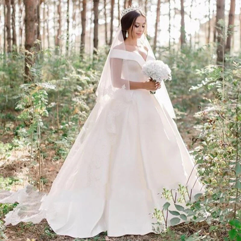 Off the Shoulder Sleeveless Ball Gown Wedding Dress