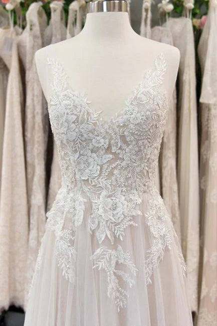 Lovely Lace Appliques Sleeveless Long Chiffon Beach Wedding Dresses