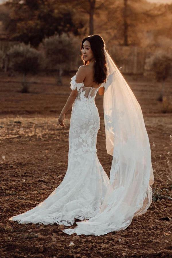 Mermaid Tulle Off The Shoulder Wedding Dresses With Applique Sweep Train