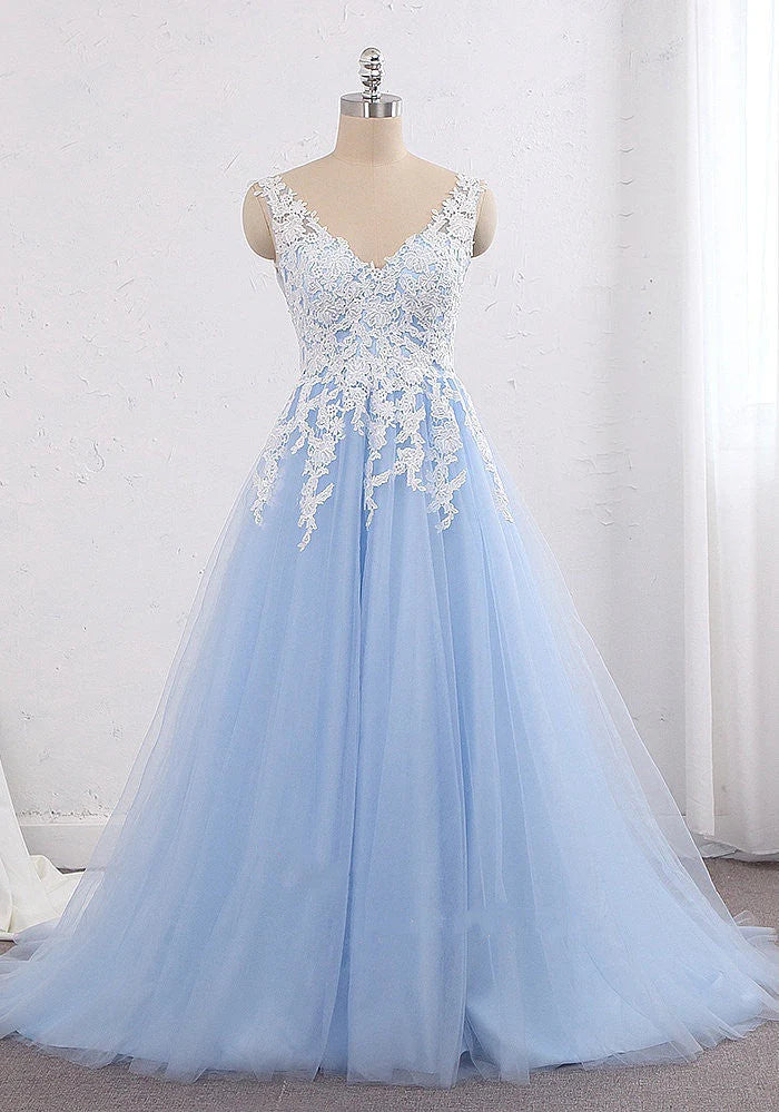 Prom Dress Tulle A-Line V-Neck Sweep Train With Appliques