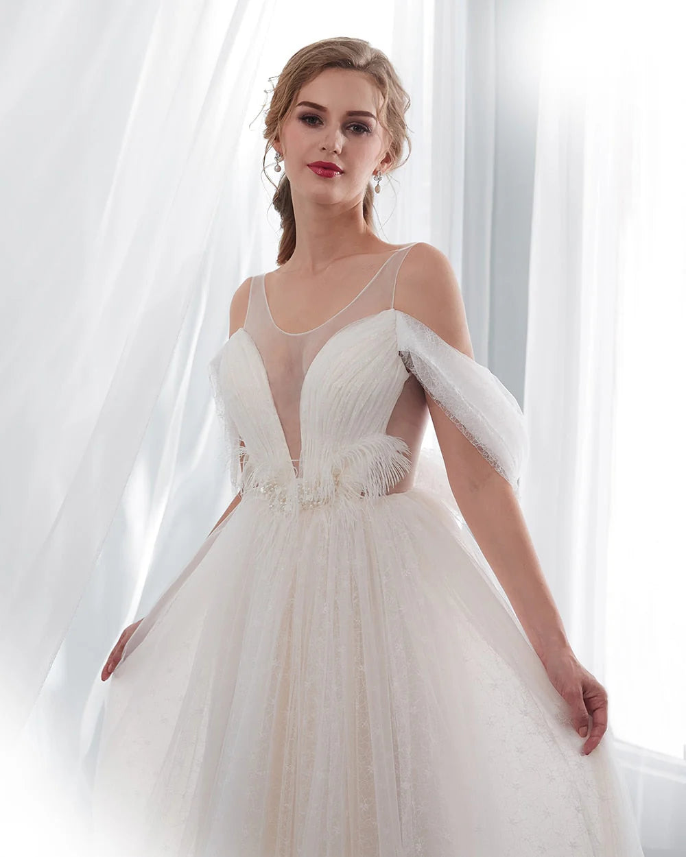 A Line Beading Tulle Wedding Dresses