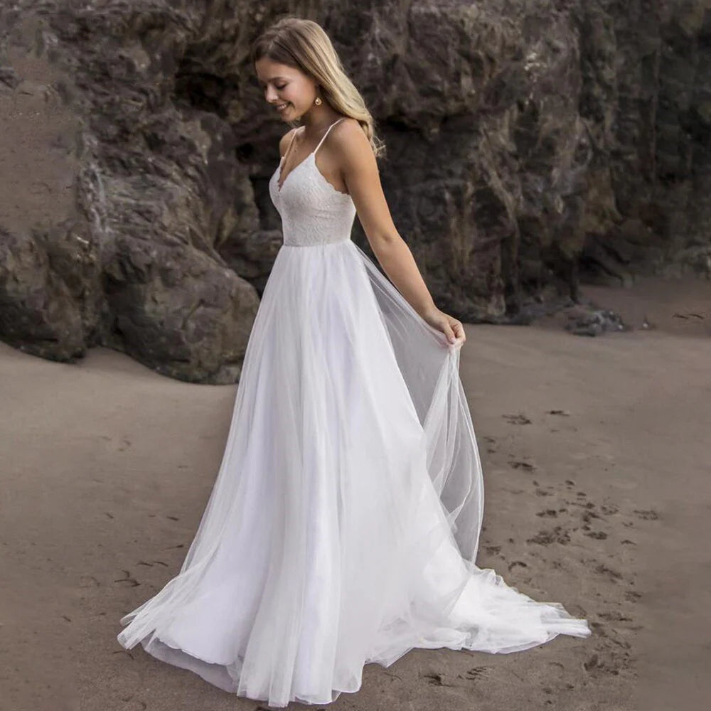 Smiple Tulle Spaghetti Straps Sweetheart Wedding Dresses With Lace Appliques Beach Bride Gown