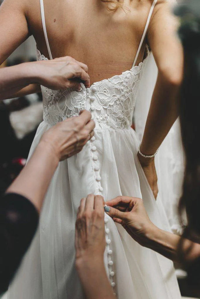 Spaghetti Straps Wedding Dresses A Line Tulle With Applique Court Train