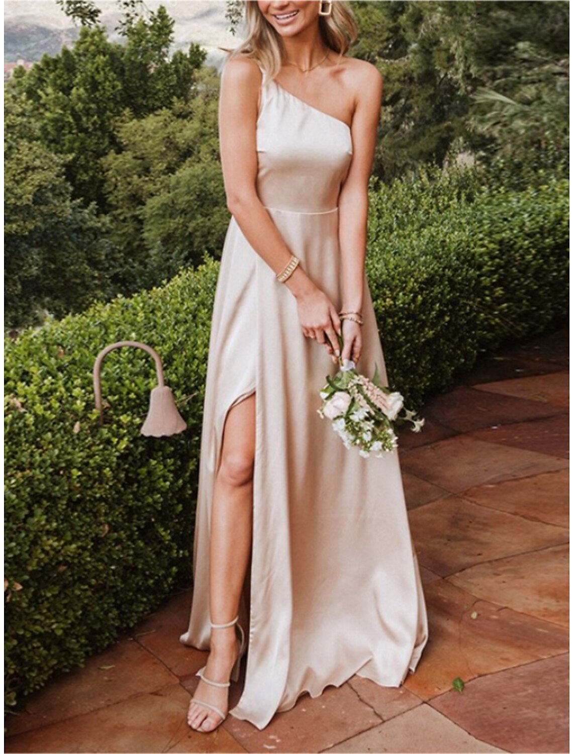 Sheath / Column Bridesmaid Dress One Shoulder Sleeveless Elegant Floor Length Charmeuse with Split Front / Solid Color
