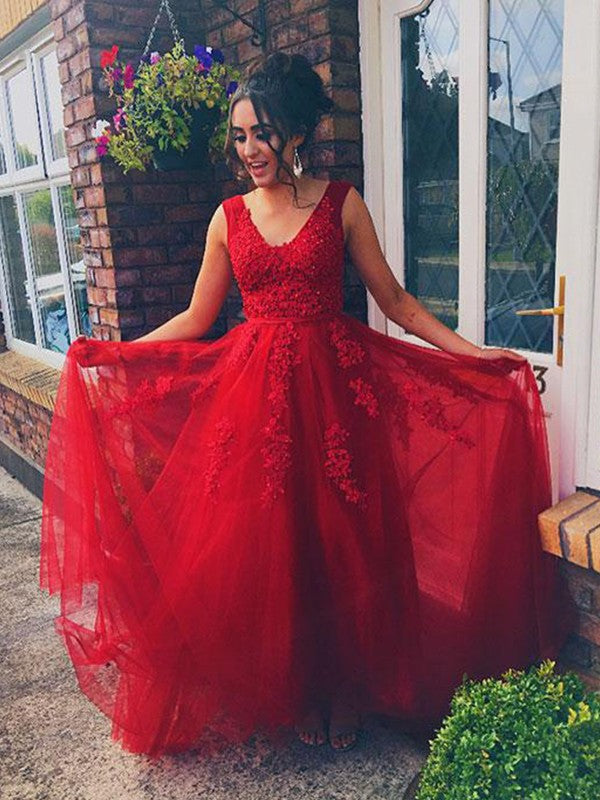A-Line/Princess V-neck Sleeveless Floor-Length Applique Tulle Dresses
