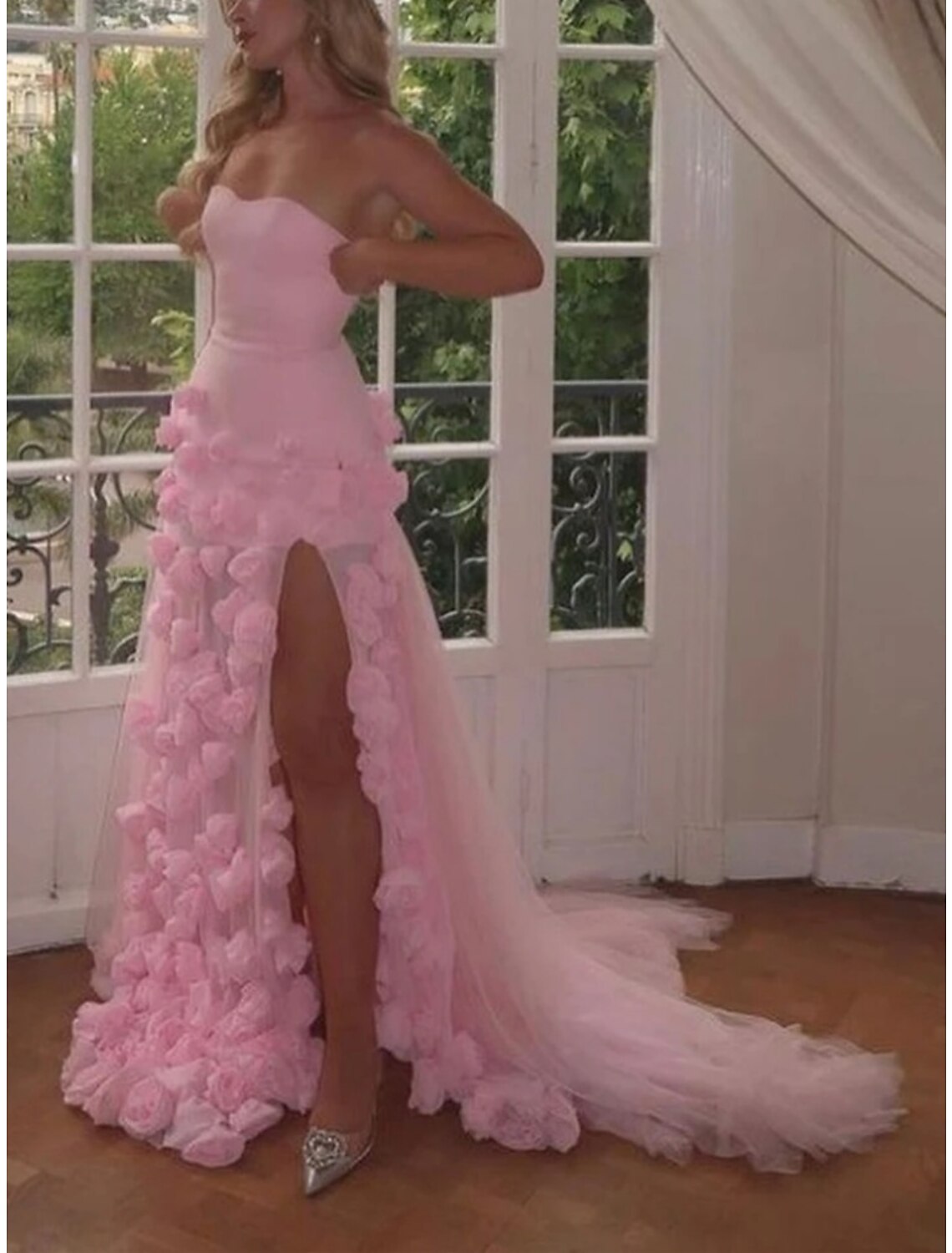 A-Line Prom Dresses Elegant Dress Formal Court Train Sleeveless Strapless Tulle with Slit Appliques