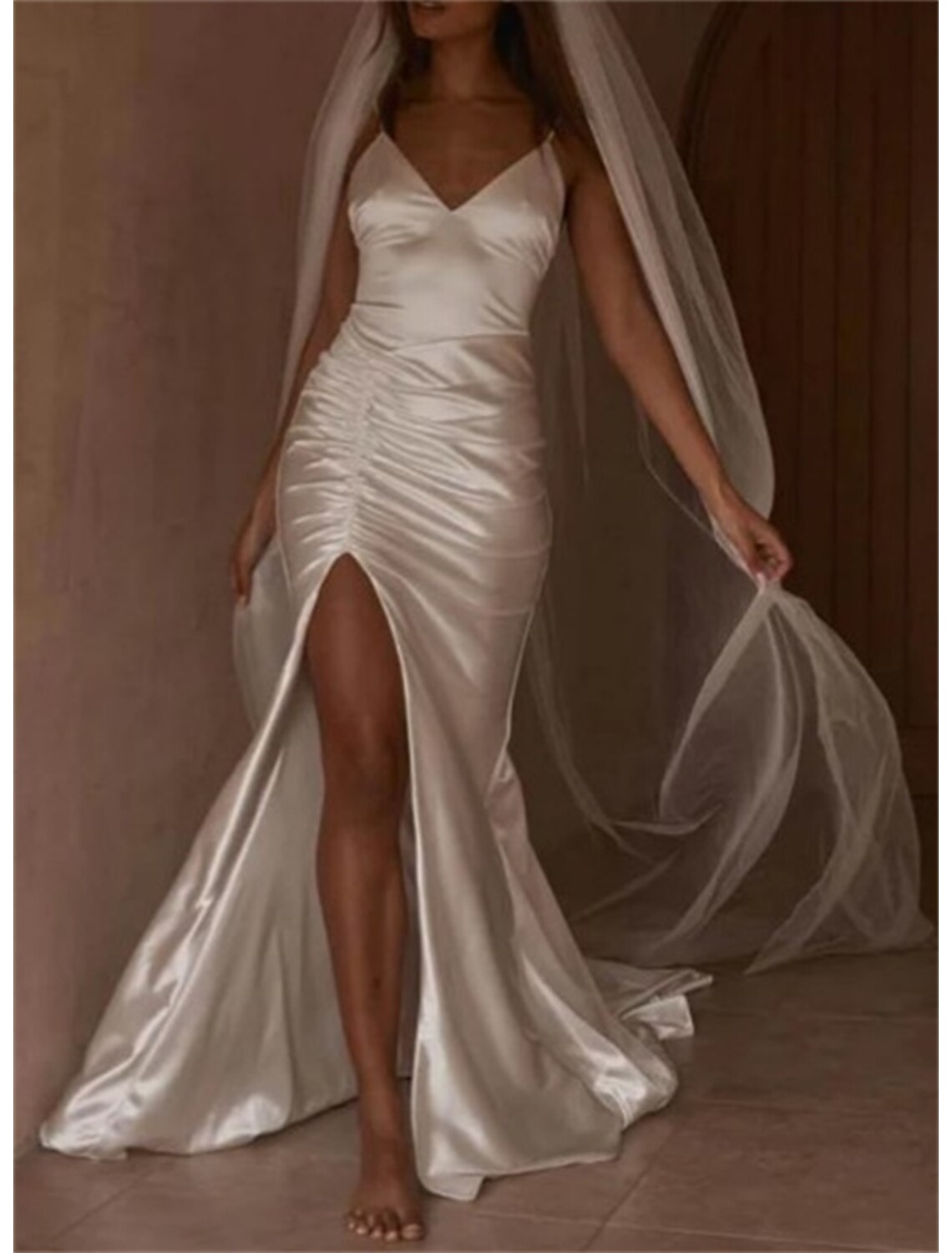 Hall Casual Wedding Dresses Mermaid / Trumpet Spaghetti Strap Camisole Spaghetti Strap Court Train Satin Bridal Gowns With Ruched Split Front