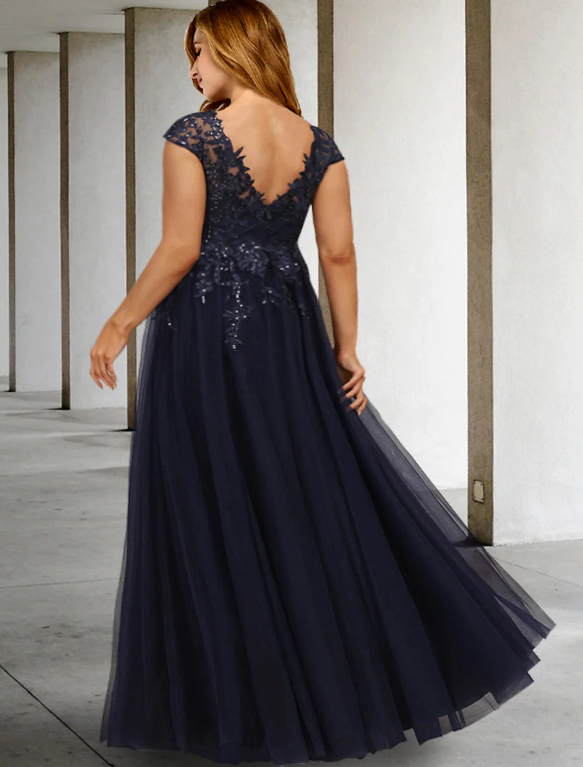 A-Line Plus Size Curve Mother of the Bride Dresses Vintage Dress Formal Floor Length Short Sleeve V Neck Tulle with Sequin Appliques