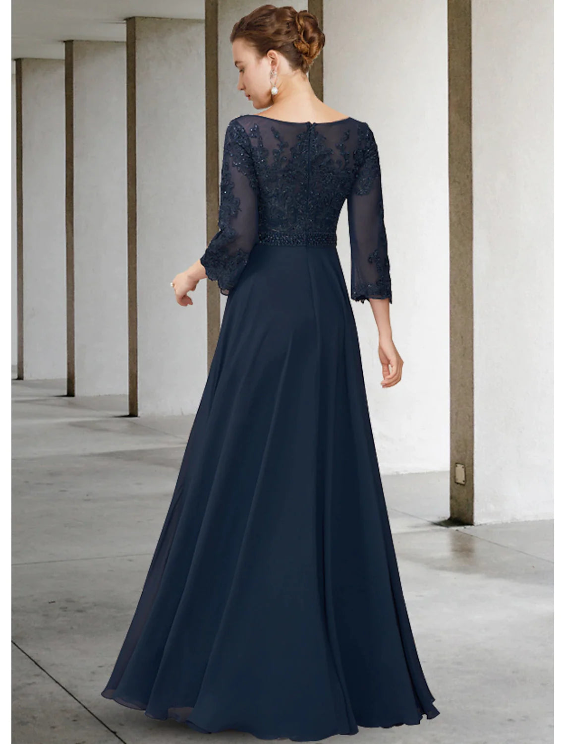 A-Line Mother of the Bride Dress Elegant V Neck Floor Length Chiffon Lace 3/4 Length Sleeve with Appliques