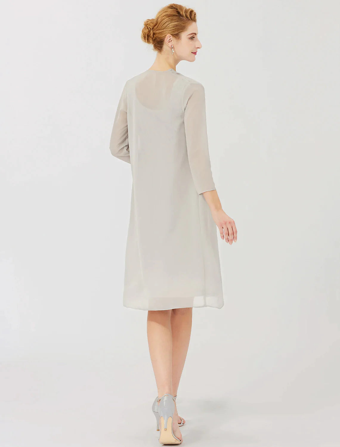 Sheath / Column Mother of the Bride Dress Formal Classic & Timeless Elegant & Luxurious Convertible Dress Jewel Neck Knee Length Chiffon 3/4 Length Sleeve with Criss Cross Crystal Brooch