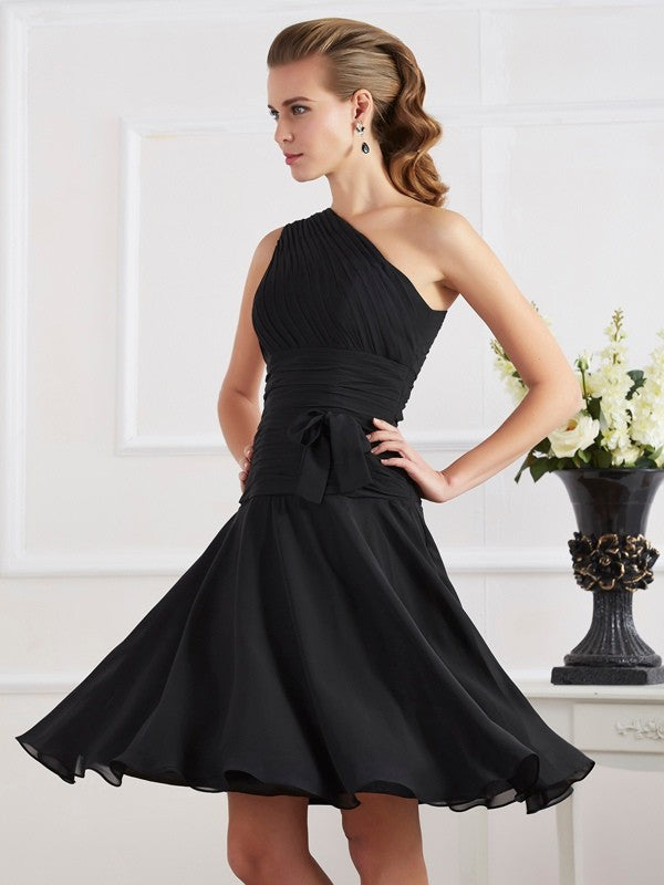 A-Line/Princess One-Shoulder Sleeveless Pleats Short Chiffon Homecoming Dresses