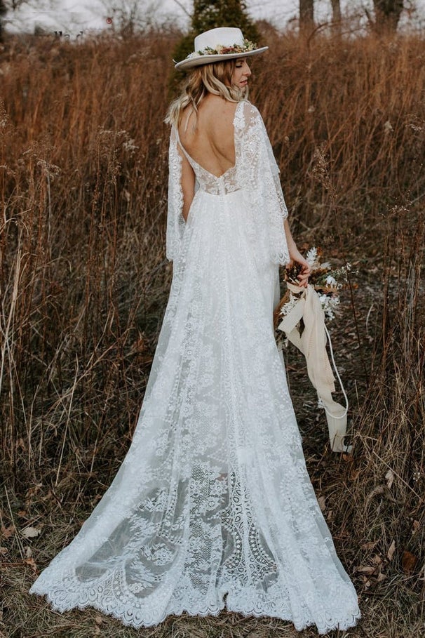 A Line Backless Lace Wedding Gowns V Neck Rustic 3/4 Sleeve Wedding Dresses