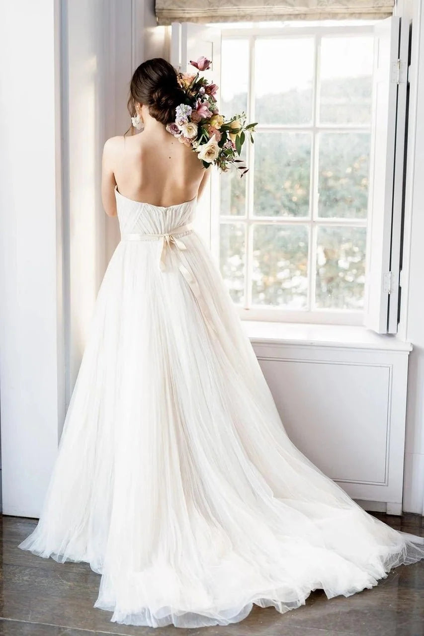 A Line Tulle Strapless Backless Wedding Dresses With