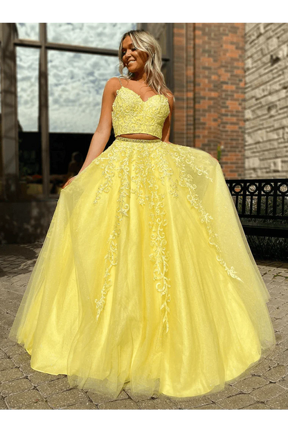 A Line V Neck 2 Piece Tulle Prom Dresses With Appliques