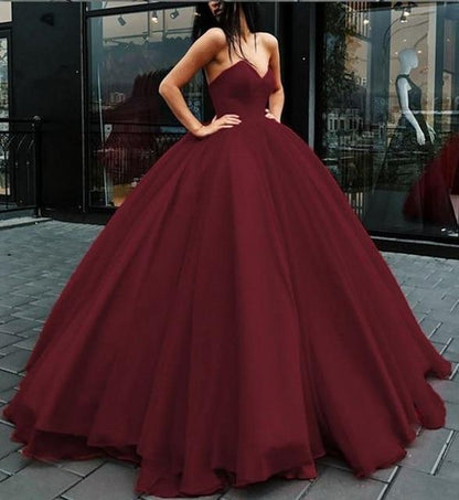 Black Sweetheart Ball Gown Beaded Princess Cheap Strapless Prom Quinceanera Dresses