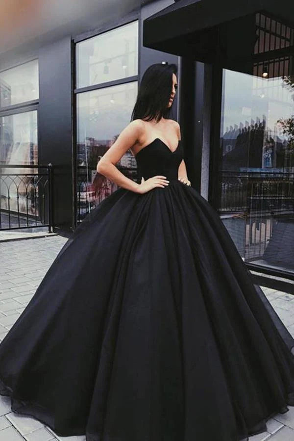 Black Sweetheart Ball Gown Beaded Princess Cheap Strapless Prom Quinceanera Dresses