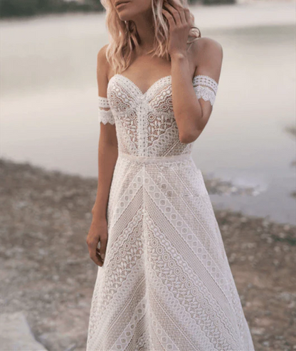 A Line Lace Sweetheart Sleeveless Wedding Dresses