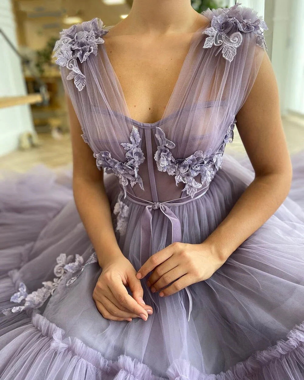 A Line V Neck Tulle Appliques Floral Evening Long Prom Dresses