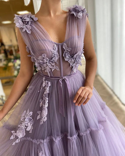 A Line V Neck Tulle Appliques Floral Evening Long Prom Dresses