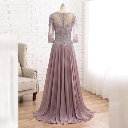 Charming Lace Jewel Neck 3/4 Sleeves Mother of the Bride Dresses With Appliqued