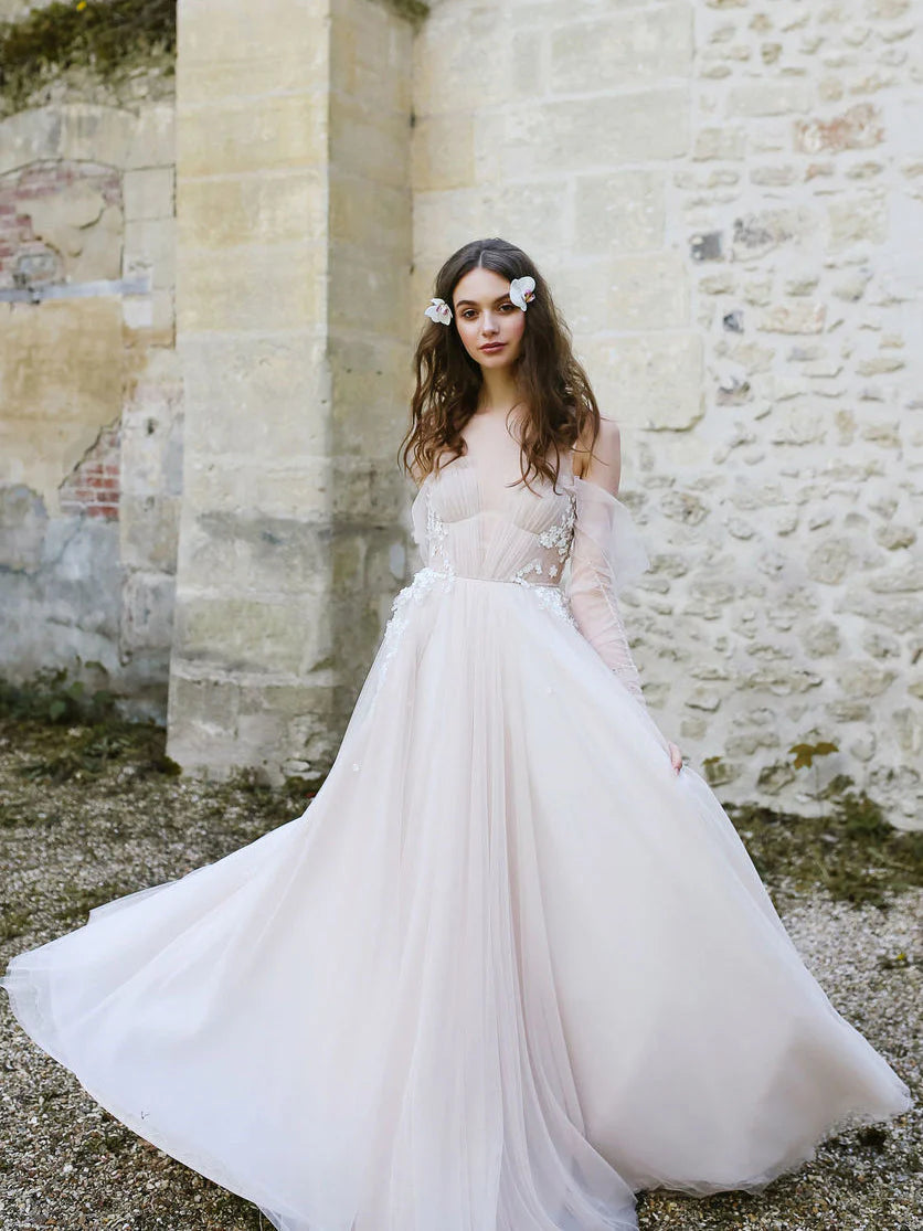 Elegant Scoop Neck Long Sleeves Tulle Wedding Dresses with Flower Bride Dress