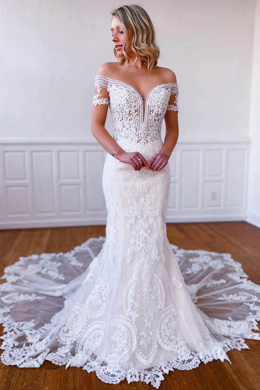 V-Neck Lace Fitted Vintage Mermaid Short Sleeve Wedding Dresses