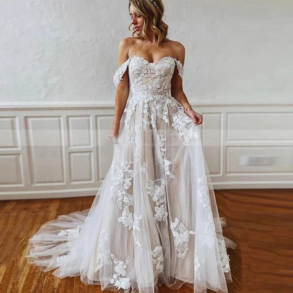 A-line Wedding Dress with Straps Sweetheart Lace Appliques Bride Dress