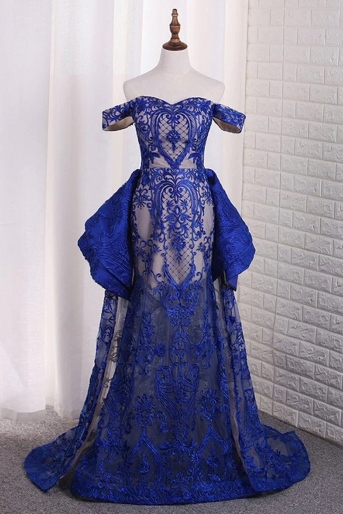 Luxurious Mermaid Off The Shoulder Prom Dresses Lace Sweep Train