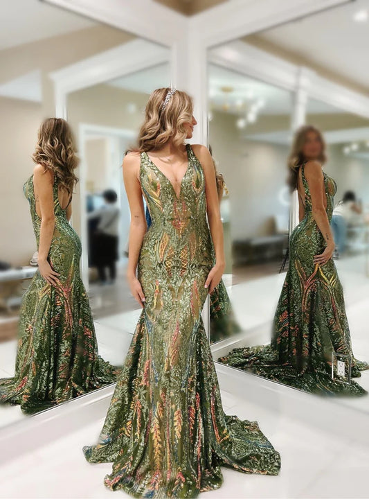 Green Trumpet/Mermaid V-Neck Sleeveless Floor-Length Long Prom Dresses With Sequins