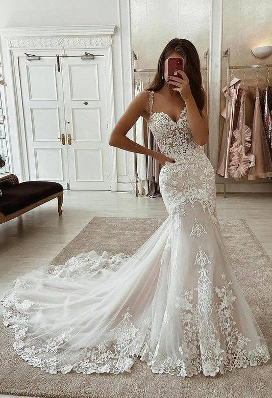 Mermaid Lace/Tulle Spaghetti Straps Long Wedding Dresses