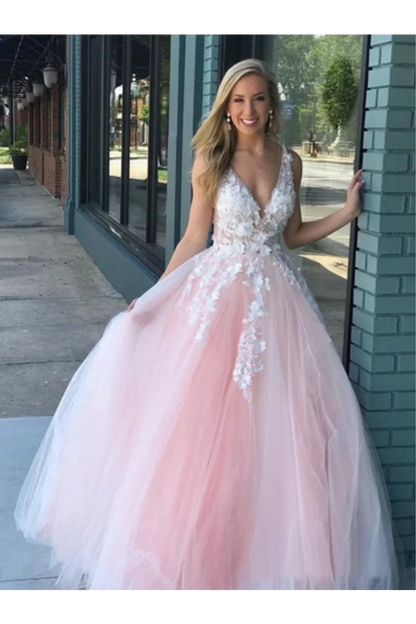 Plus Size Stunning Lace Applique Ball Gown Long Ball Gowns Prom Dresses Quinceanera Dress