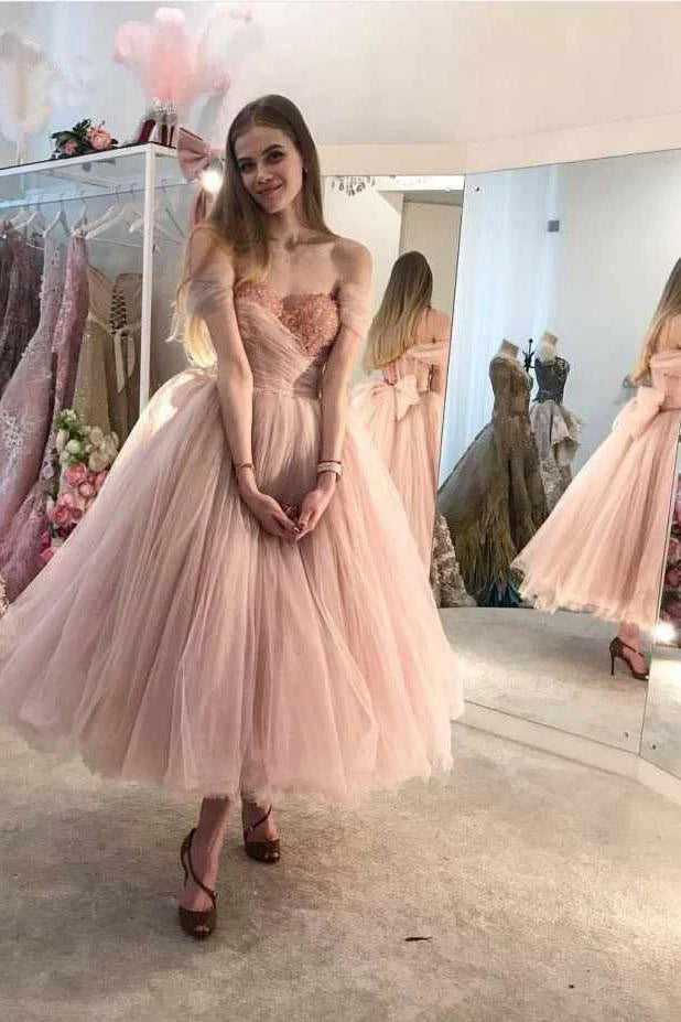 Princess Ball Gown Pink Tulle Off the Shoulder Lace up Homecoming Dresses with Bowknot