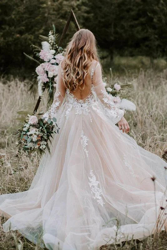 Princess Long Sleeves Lace Appliques V Neck Tulle Wedding Dresses