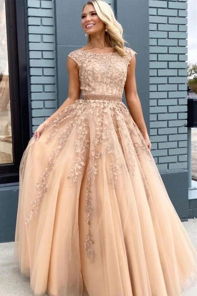 Prom Dress Tulle A-Line Scoop Neck Sweep Train With Appliques