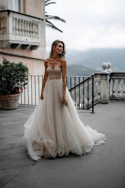 A Line Tulle Sweetheart Strapless Wedding Dresses