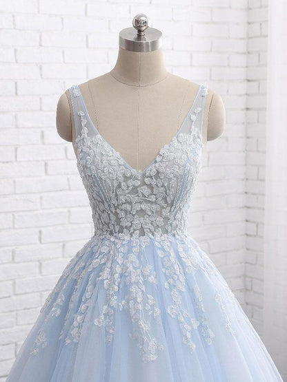 Sexy Ball Gown Tulle Sky Blue V-neck Appliques Brush Train Long Sleeveless Prom Dresses