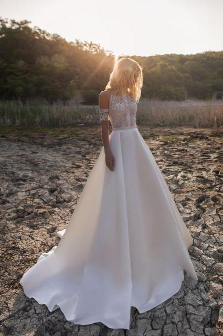Sexy Lace Appliques High Neck Country Wedding Dresses