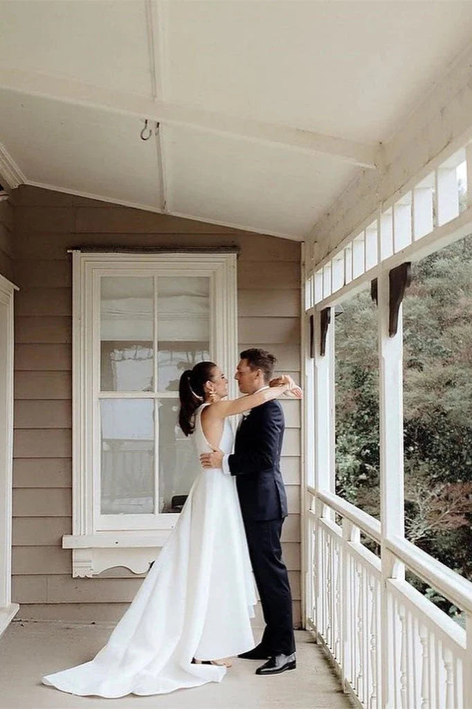 Simple Round Neck Satin Ivory Wedding Dresses with Pockets