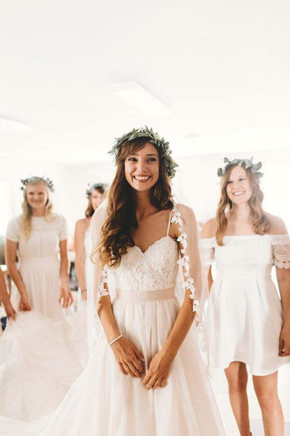 Spaghetti Straps Wedding Dresses A Line Tulle With Applique Court Train