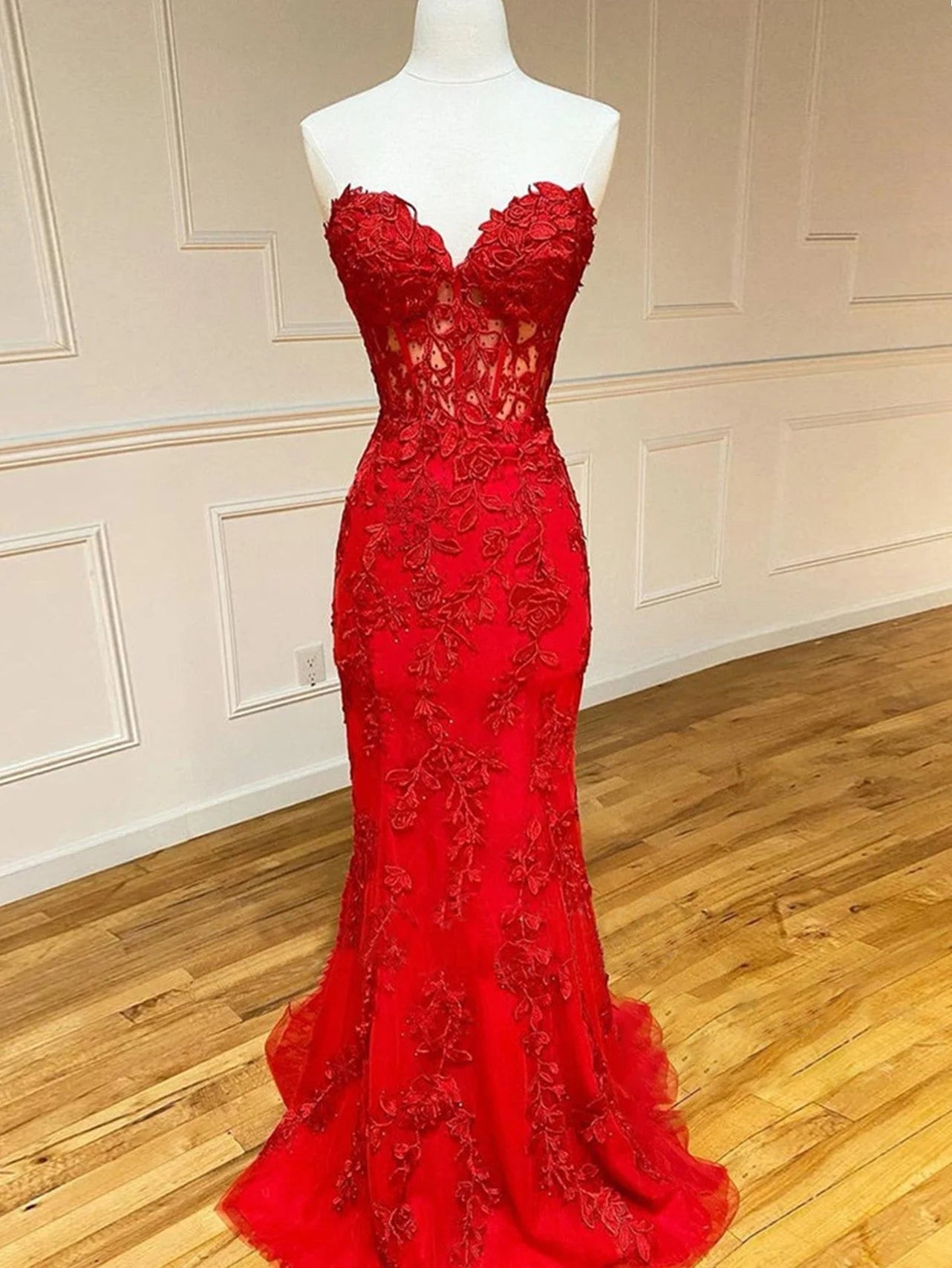 Mermaid Lace Long Prom Dress with Appliques