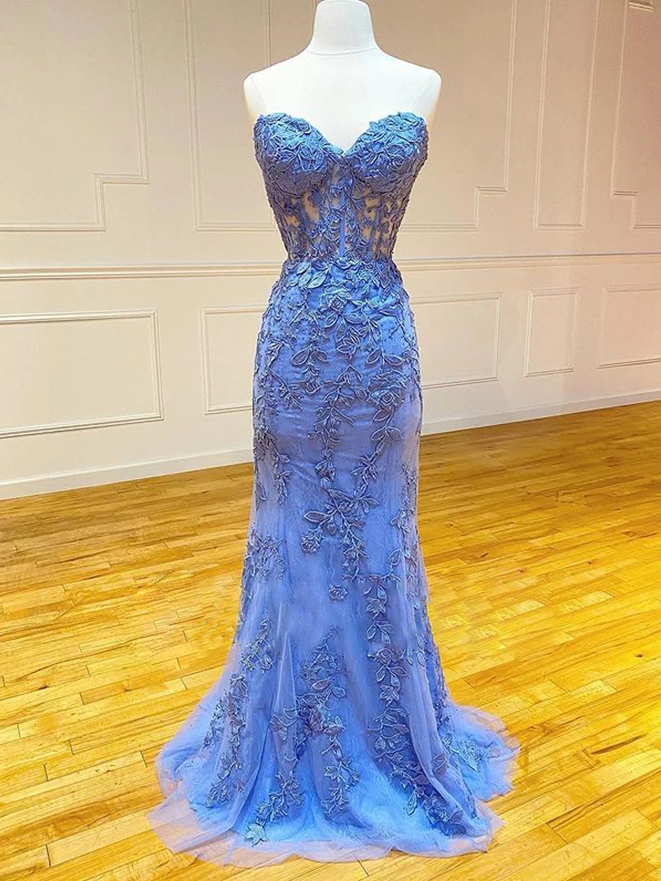 Mermaid Lace Long Prom Dress with Appliques