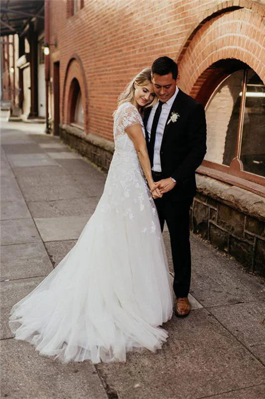 A Line Wedding Dresses Tulle With Applique Sweep Train