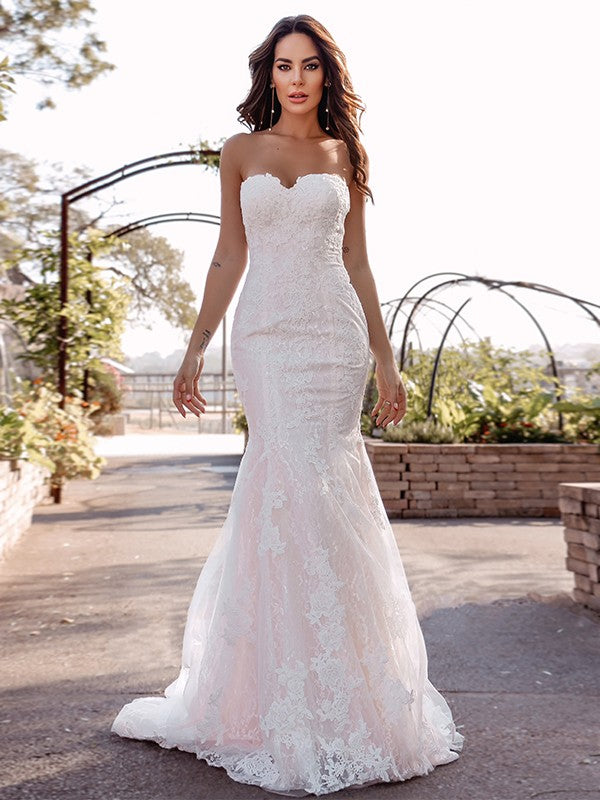 Trumpet/Mermaid Sweetheart Sleeveless Lace Applique Sweep/Brush Train Wedding Dresses